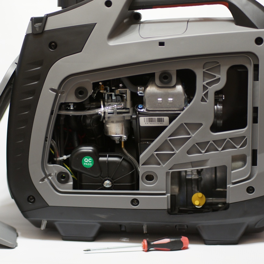 Генератор инвертор Briggs & Stratton P 2400 Inverter фото 8